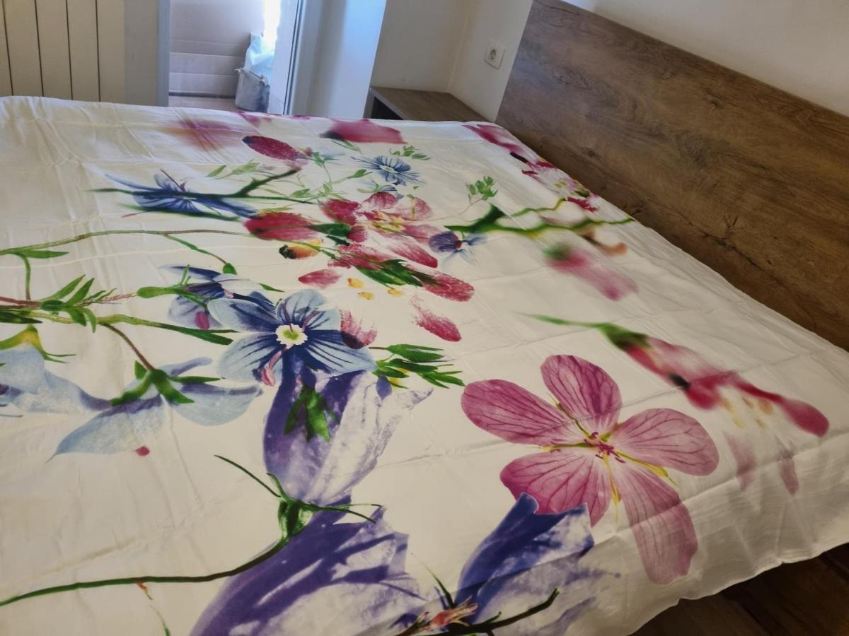 Caci Apartment Crni Kal Luaran gambar